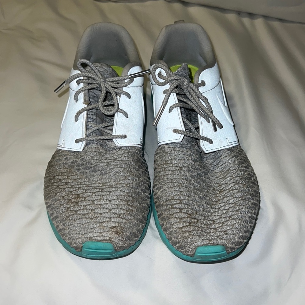 Mens Nike Flyknit Roshe Runs